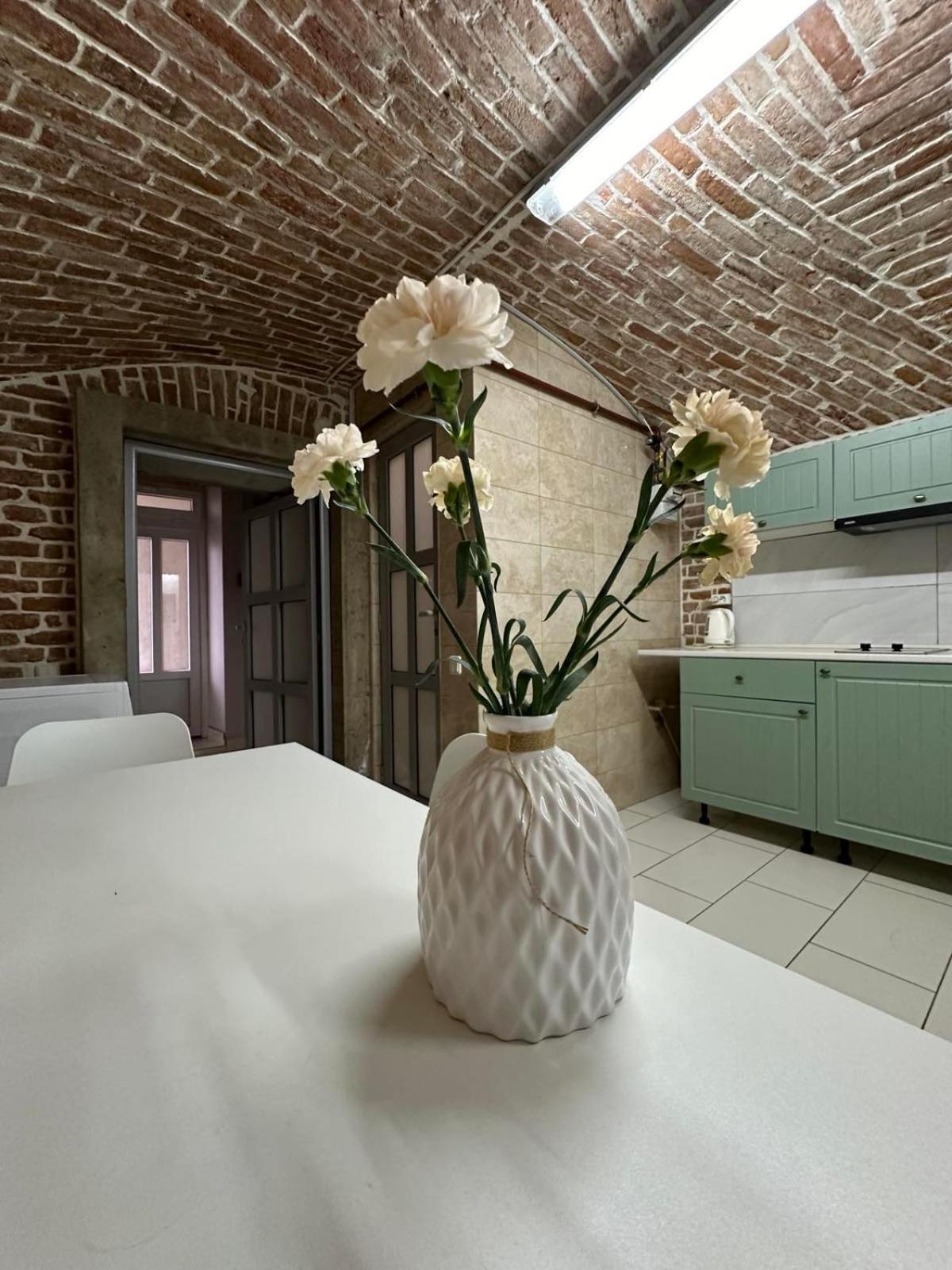 Apartmán 2Х Кім-Й Loft На Площі Філармонії By Willox Černovice Exteriér fotografie
