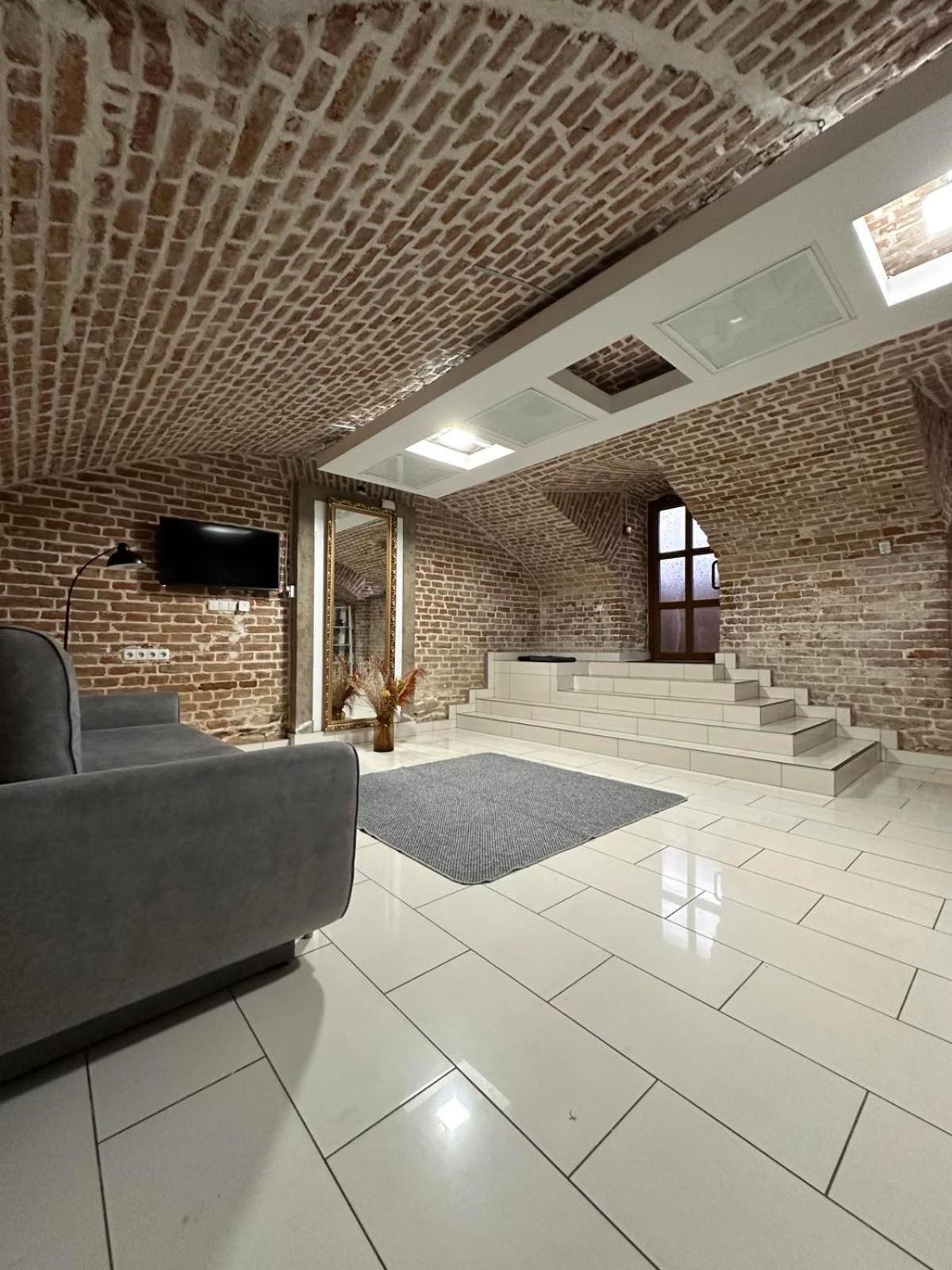 Apartmán 2Х Кім-Й Loft На Площі Філармонії By Willox Černovice Exteriér fotografie